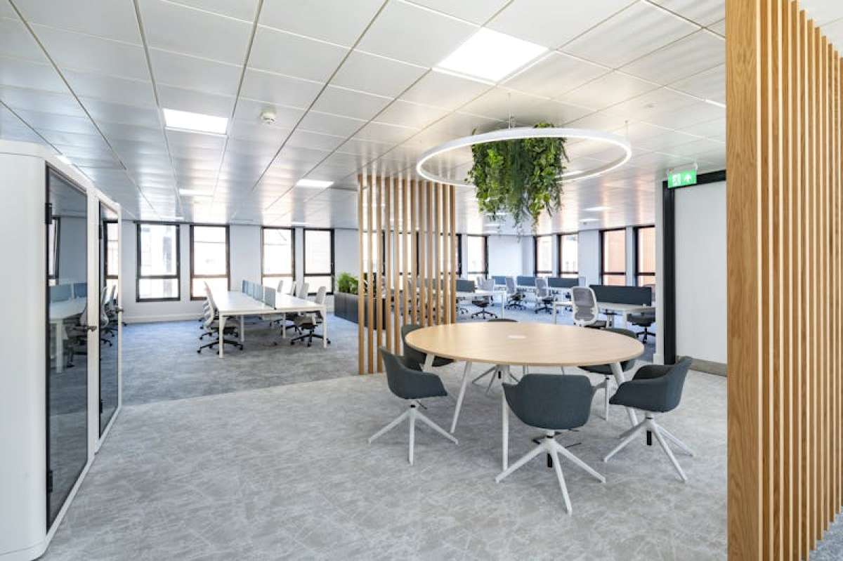 Office in Reading - photo 3