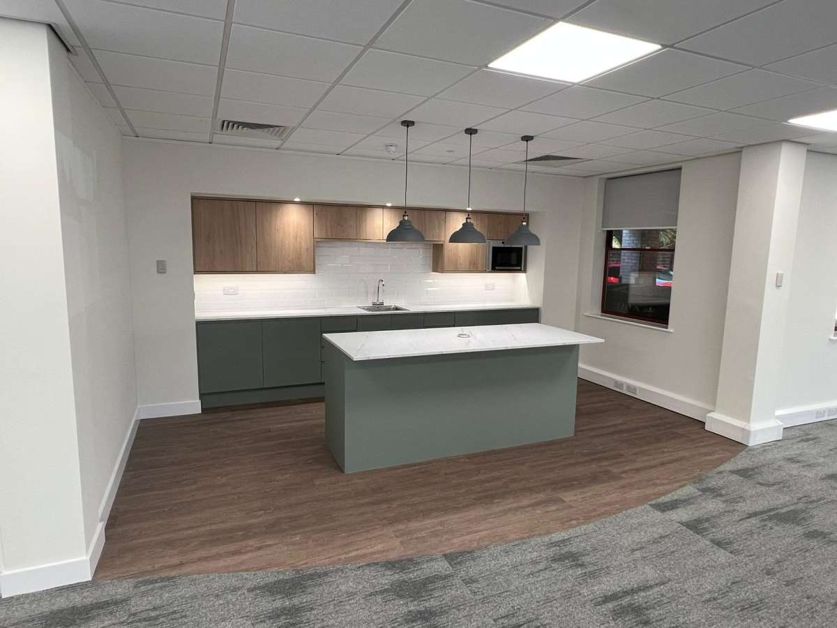 Office in Southampton - photo 3