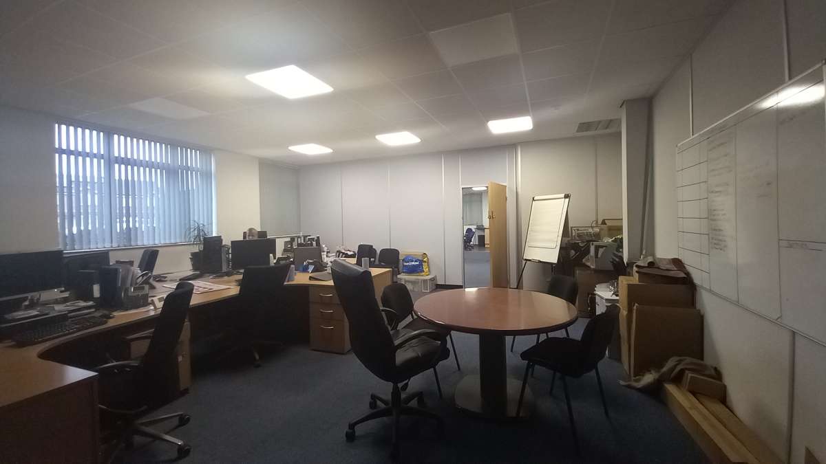 Office in Bradford - photo 4