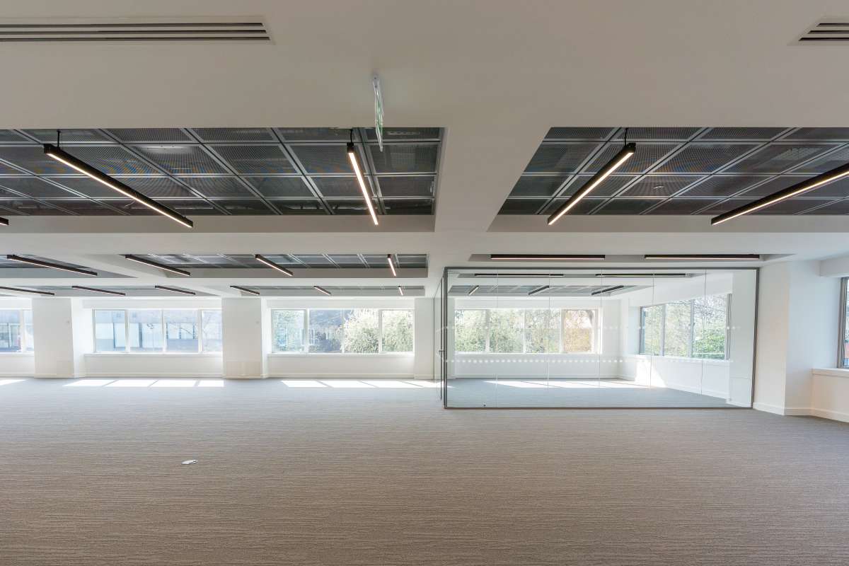 Office in Marlow - photo 3