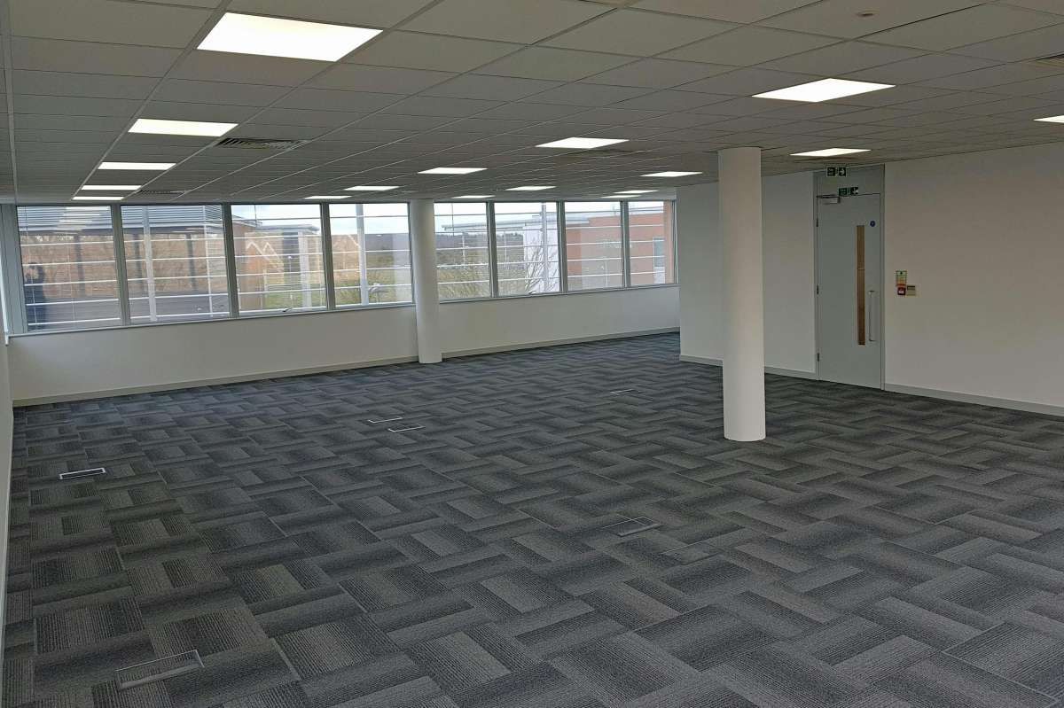 Office in Ashford - photo 2