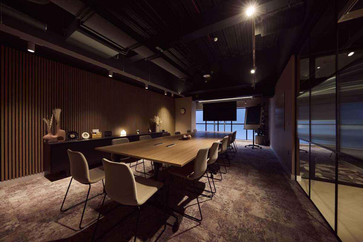 Office in Birmingham - photo 4