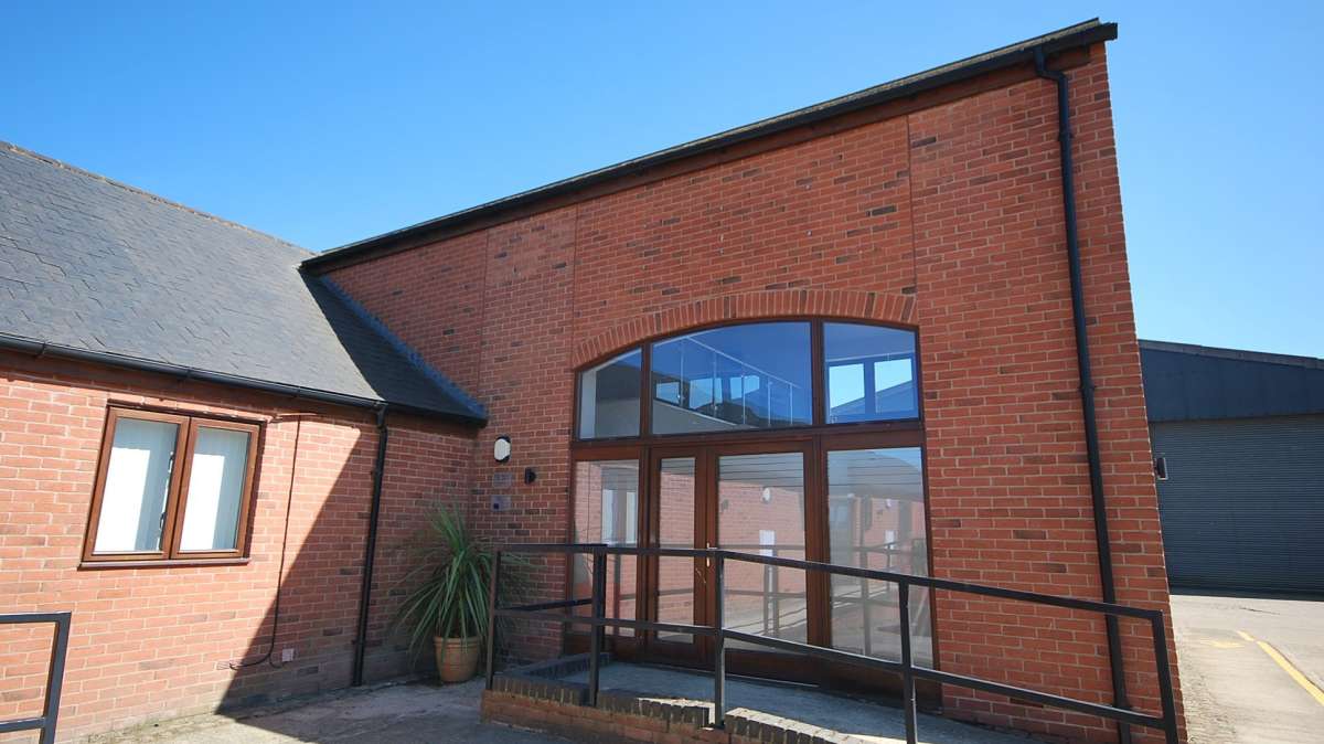 Office in Market Harborough - photo 3