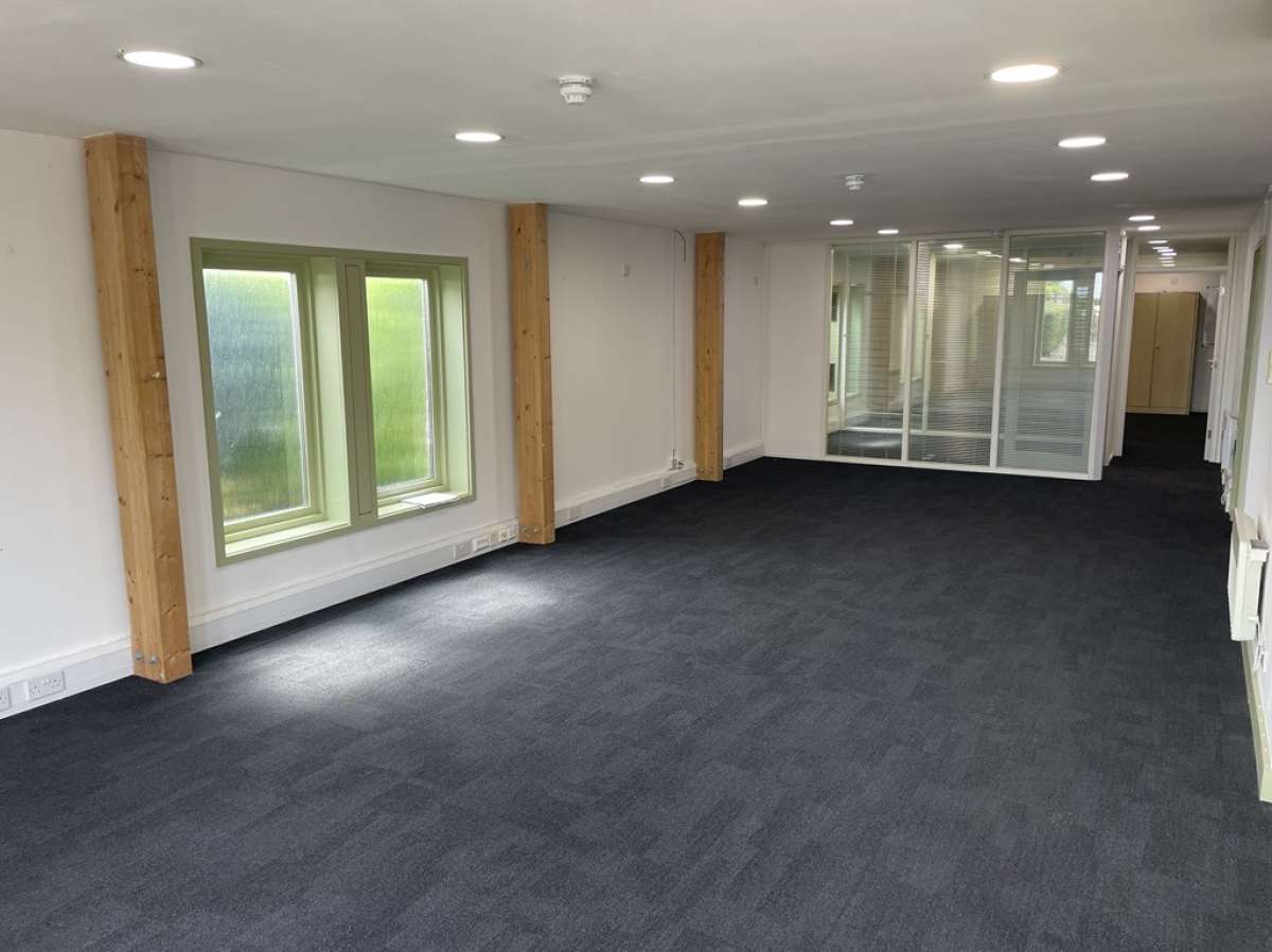 Office in Cambridge - photo 2