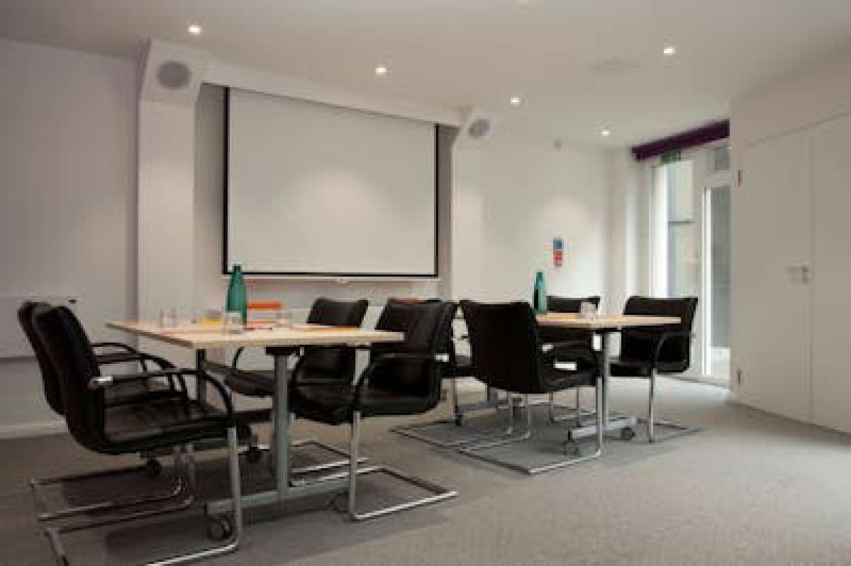 Office in London - photo 3