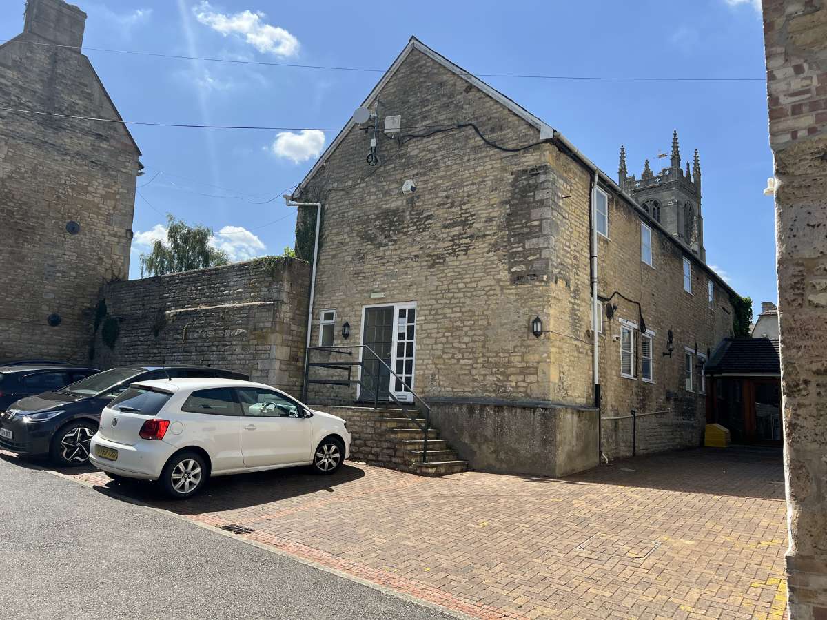 Office in Stamford - photo 2