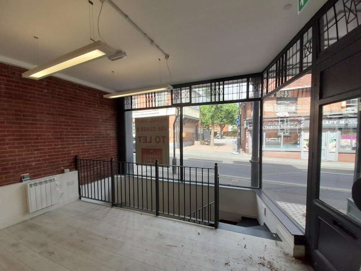 Office in Farnham - photo 4