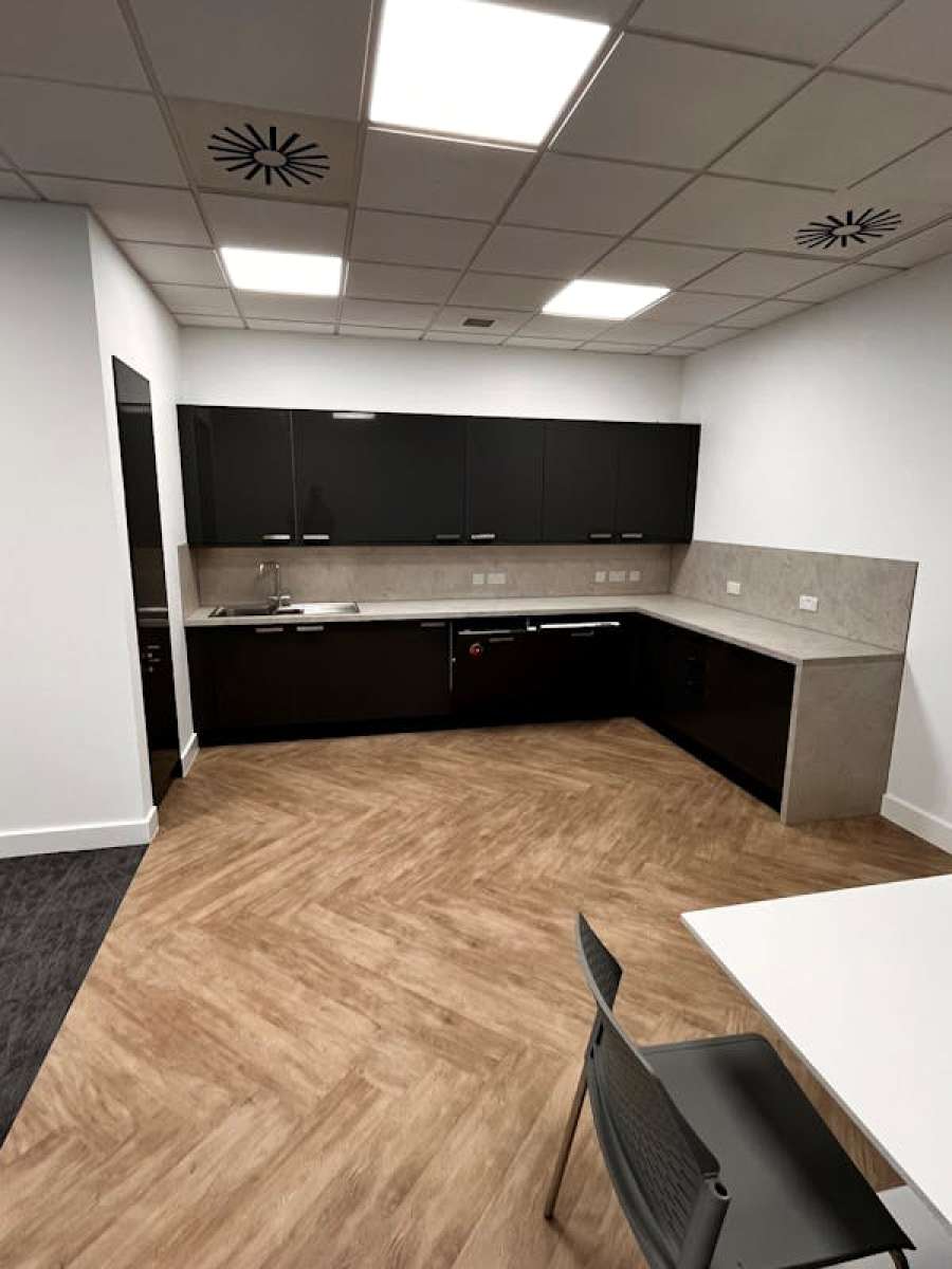 Office in Portsmouth - photo 4