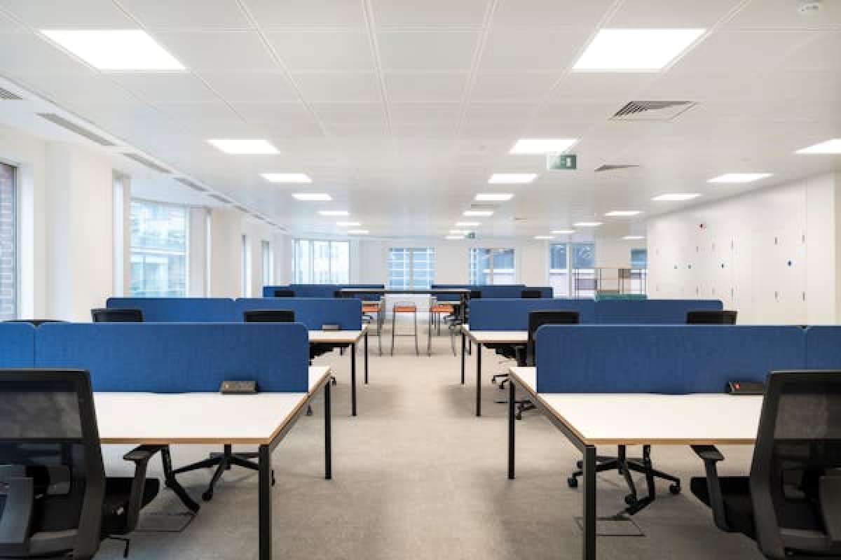 Office in London - photo 4