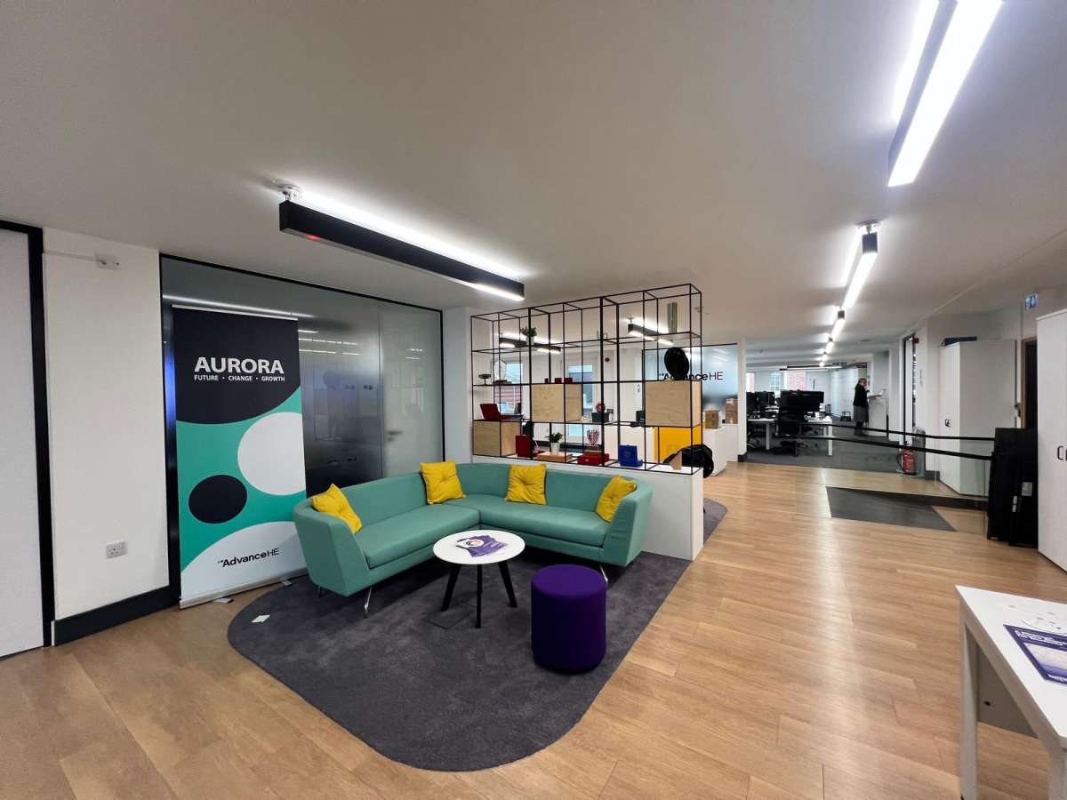 Office in London - photo 3