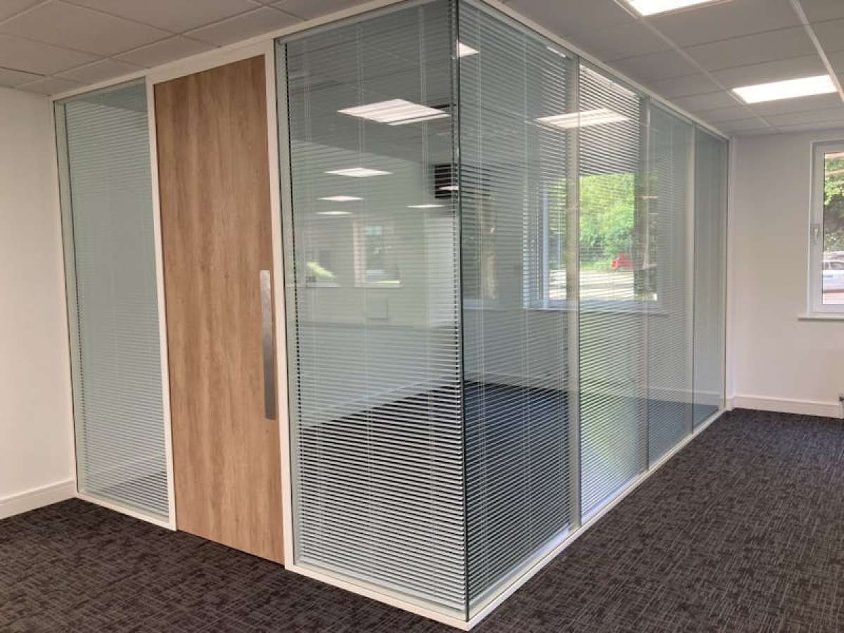 Office in Southampton - photo 4