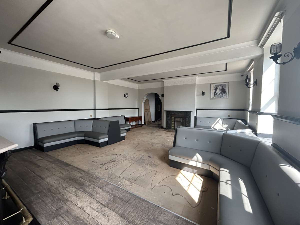 Office in Clay Cross - photo 3