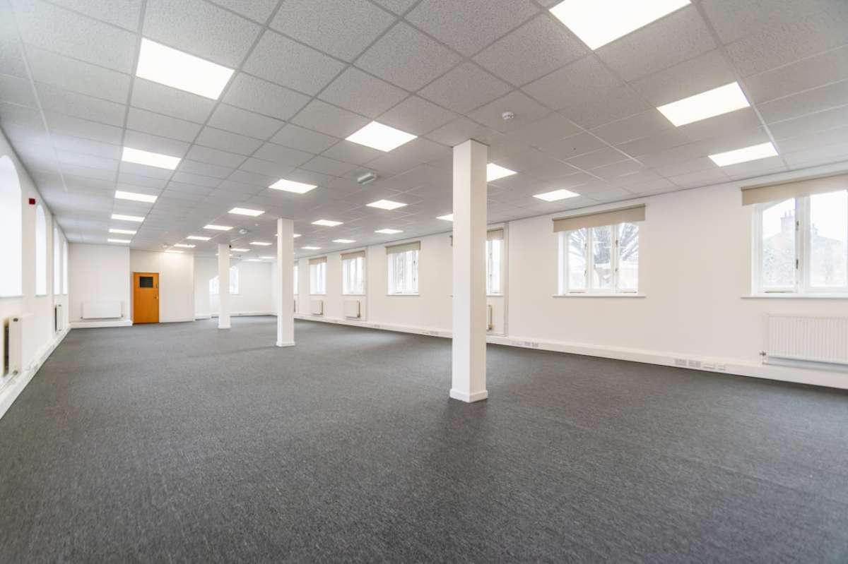 Office in Dorchester - photo 3