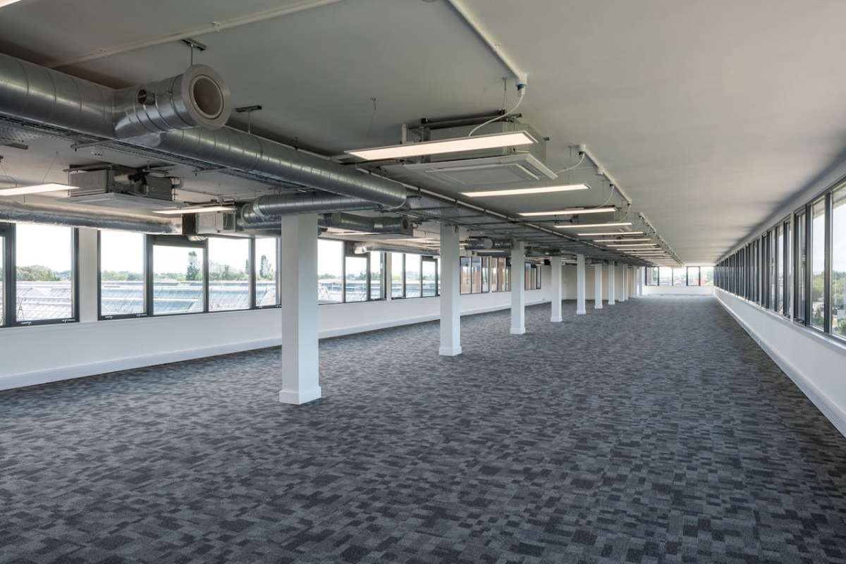 Office in Poole - photo 2