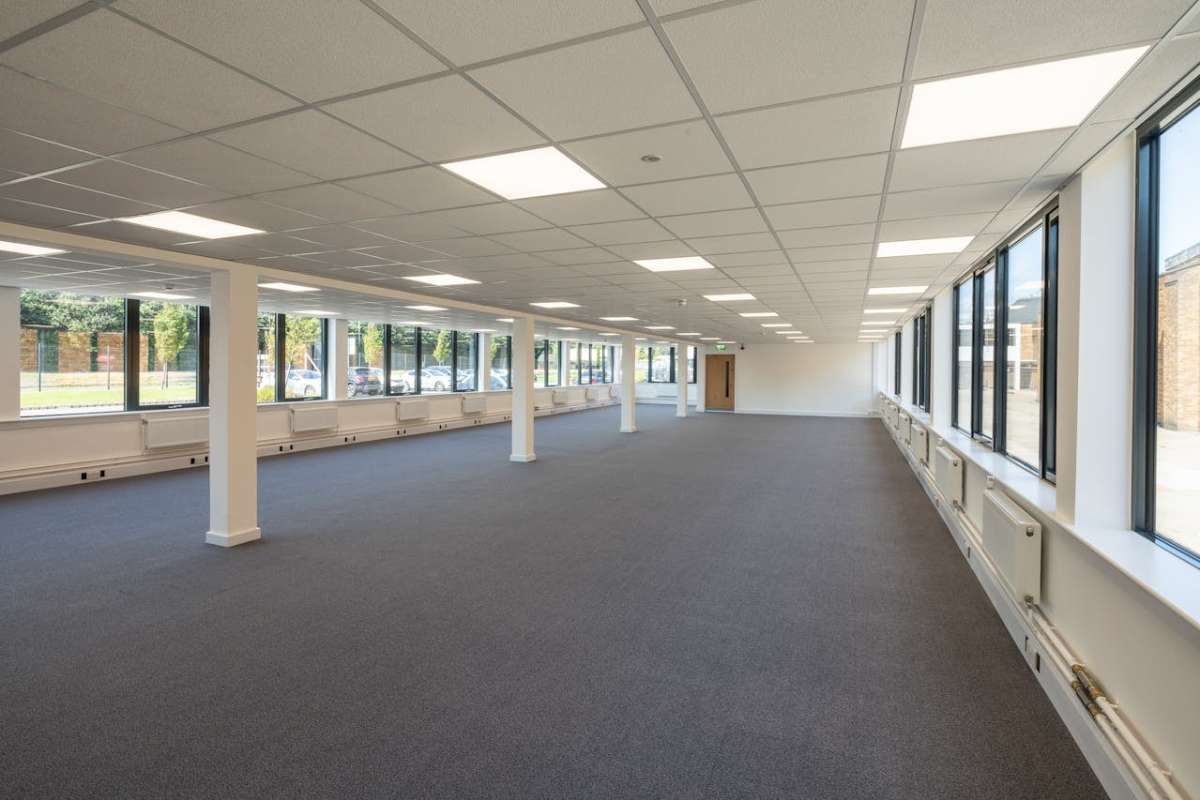 Office in Poole - photo 4