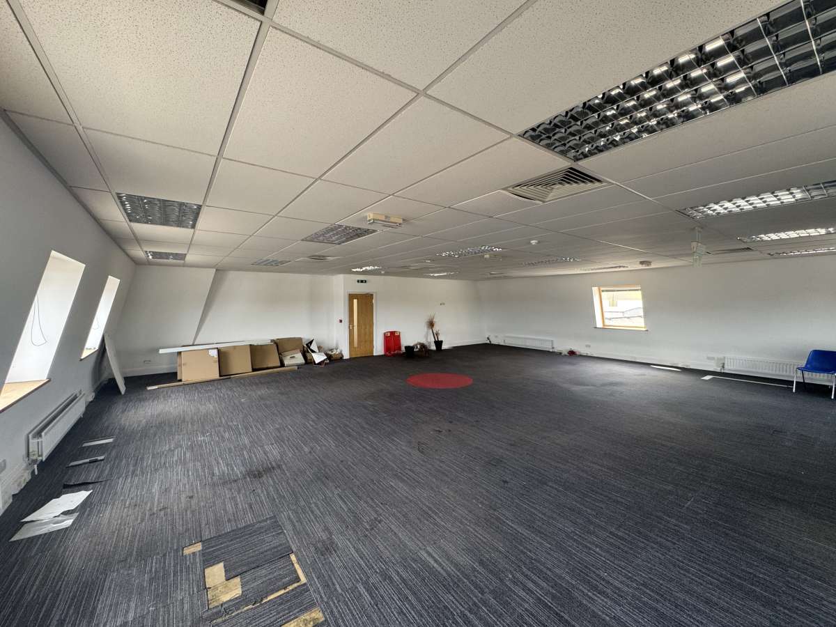 Office in Loughborough - photo 2