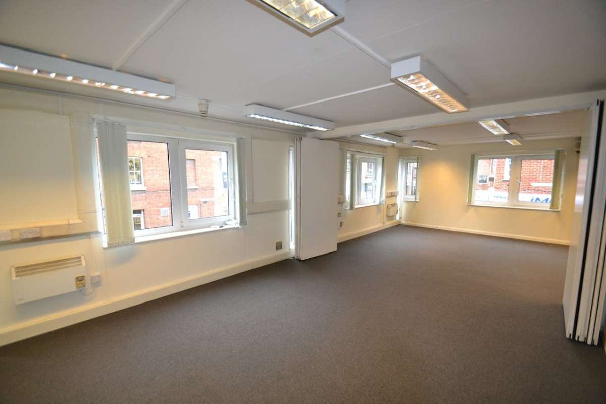 Office in Winchester - photo 3