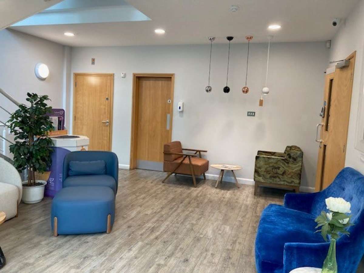 Office in Aldershot - photo 2