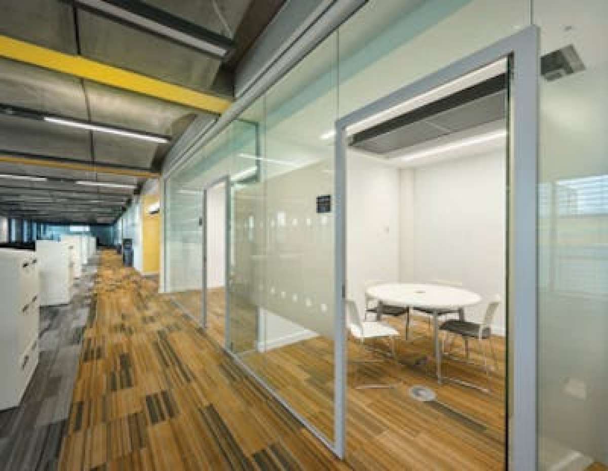 Office in Woolwich - photo 3