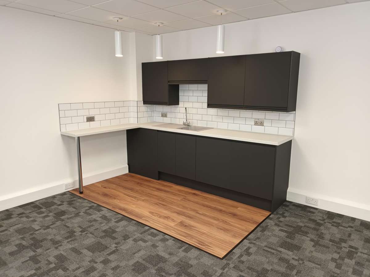 Office in Southampton - photo 3