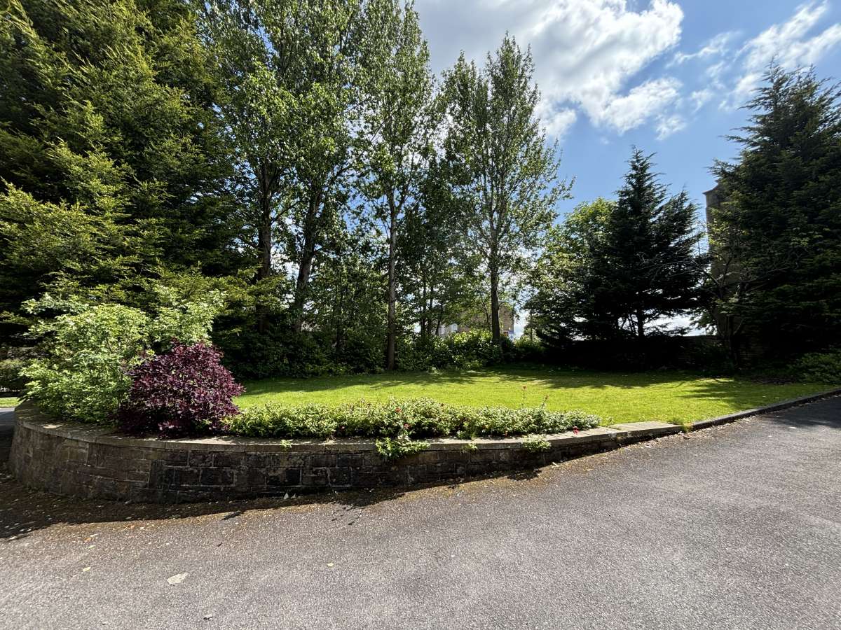 Office in Halifax - photo 2