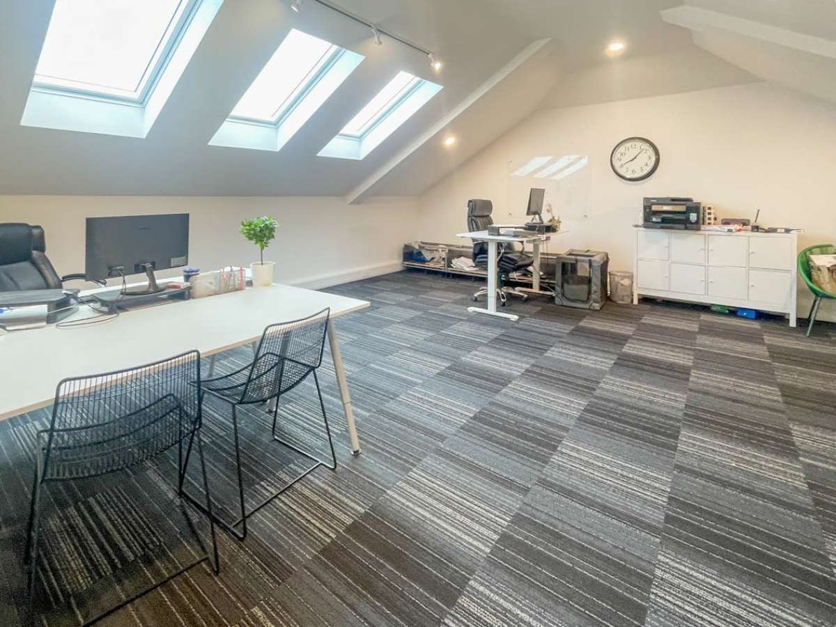 Office in Poole - photo 4