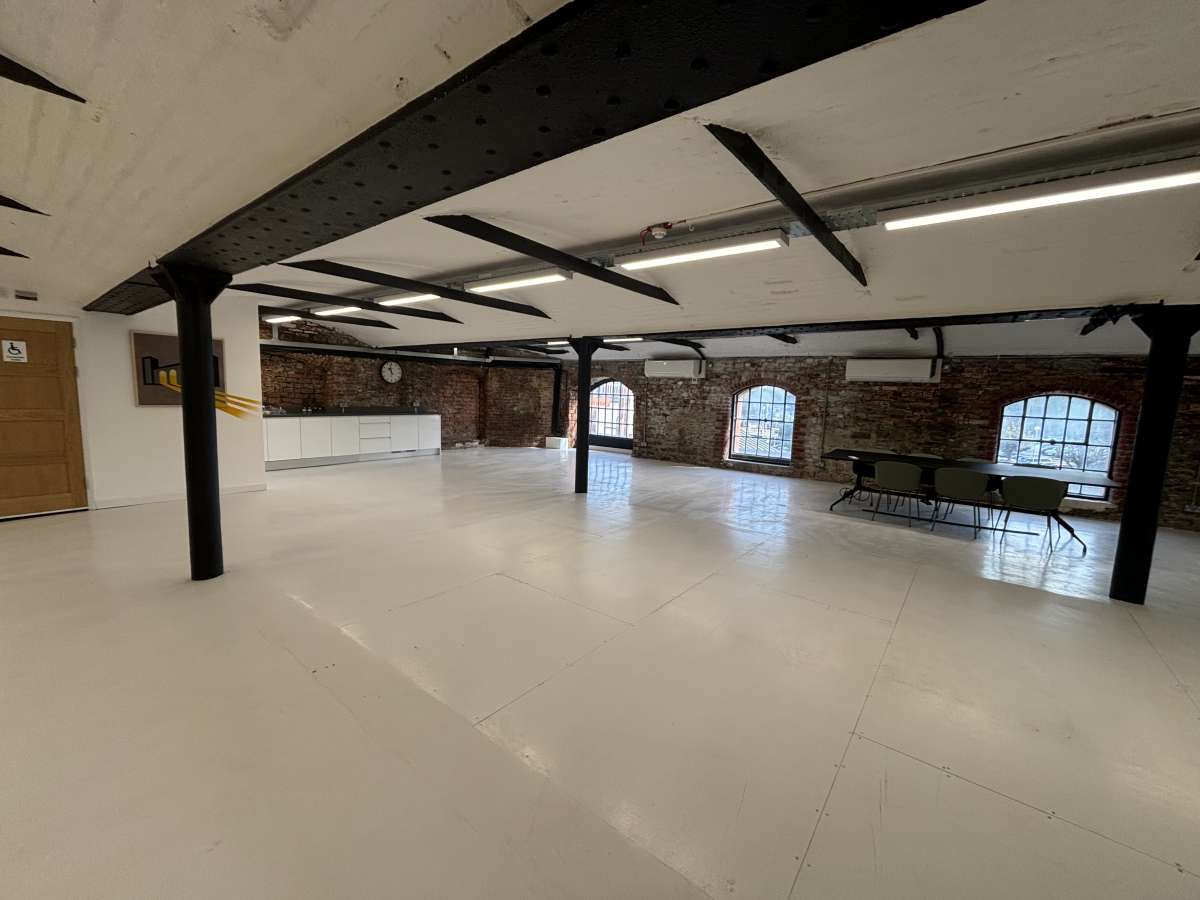 Office in Bristol - photo 4