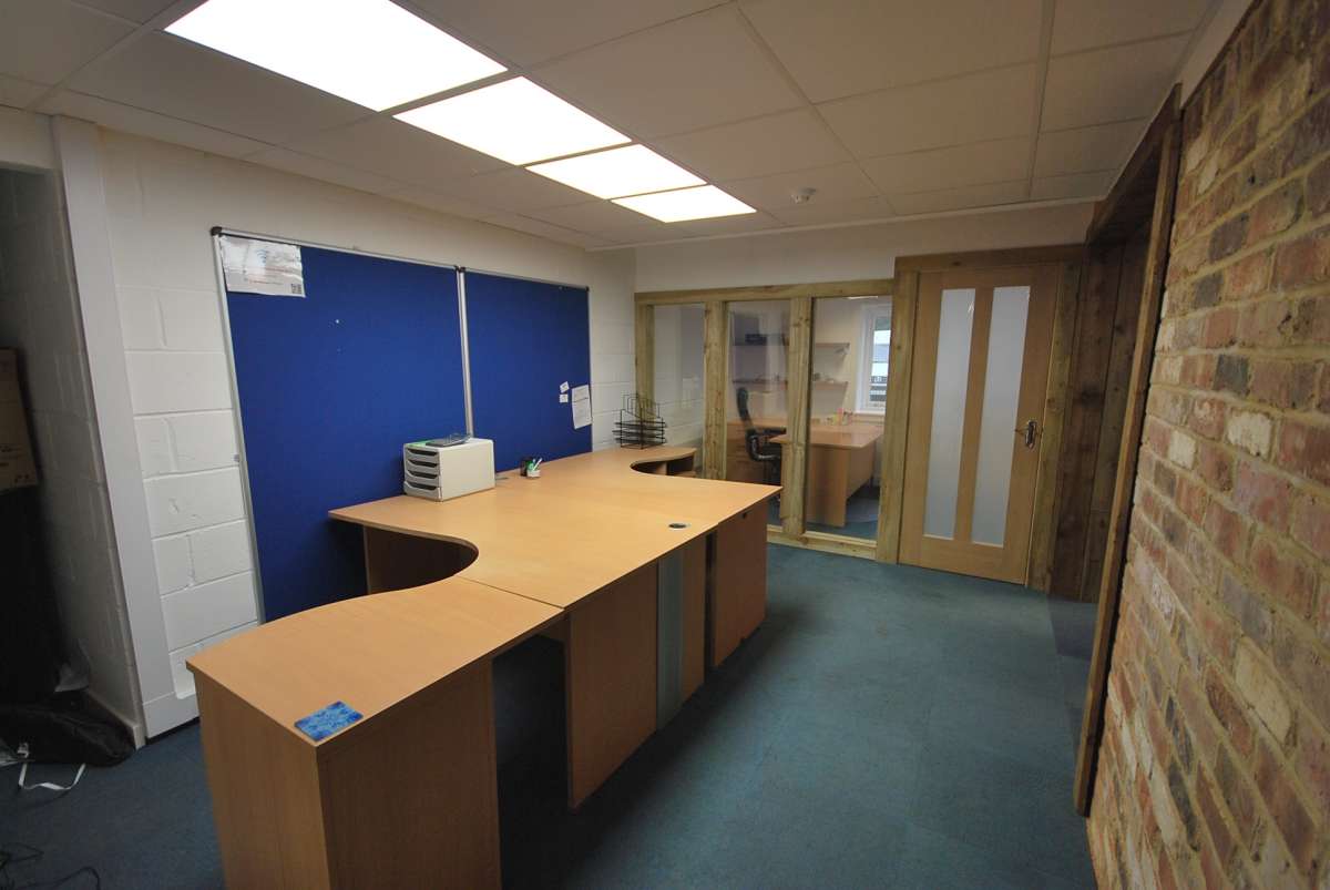 Office in Market Harborough - photo 4