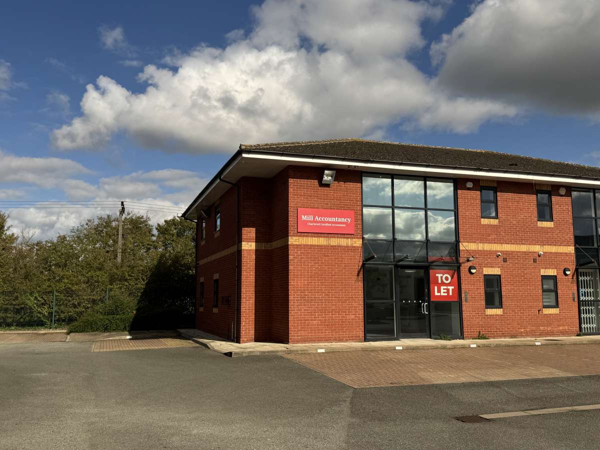 Office in Retford - photo 3