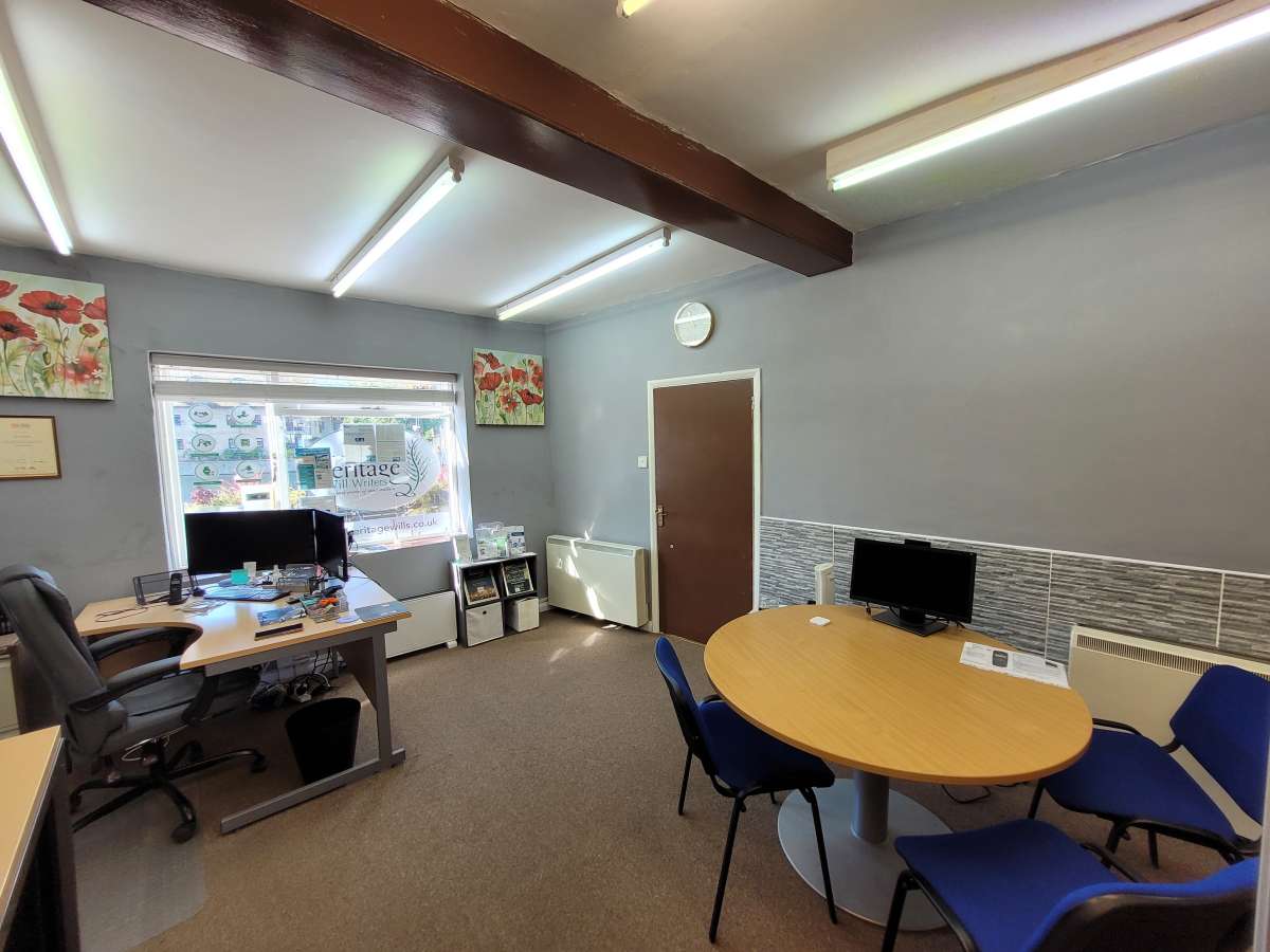 Office in St Ives (Cambs) - photo 2