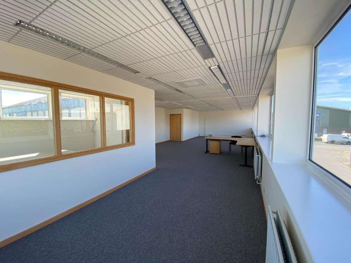 Office in Tonbridge - photo 4