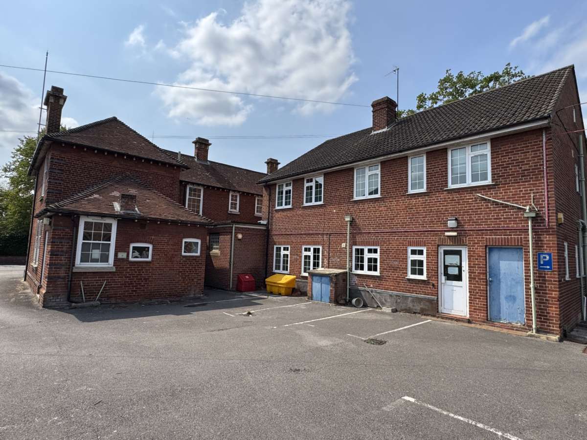 Office in Reading - photo 3