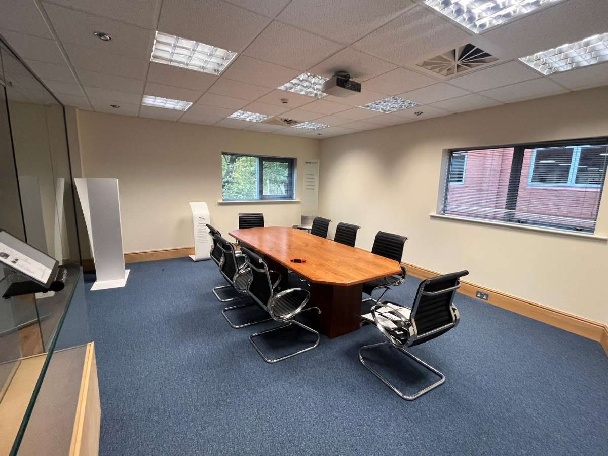 Office in Lutterworth - photo 4