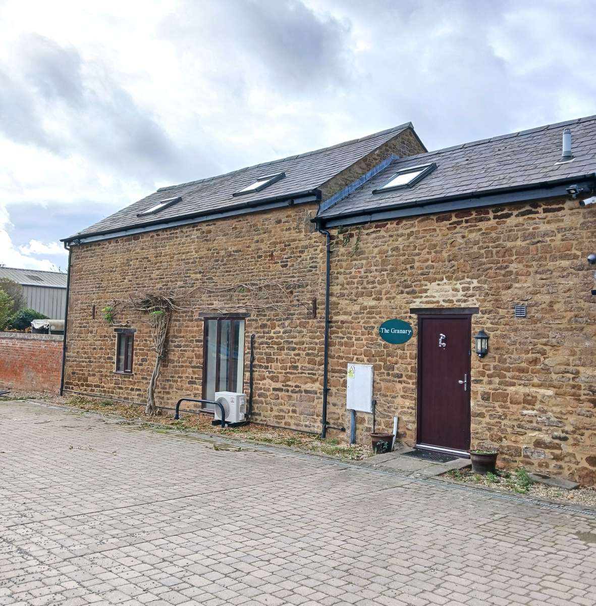 Office in Banbury - photo 2