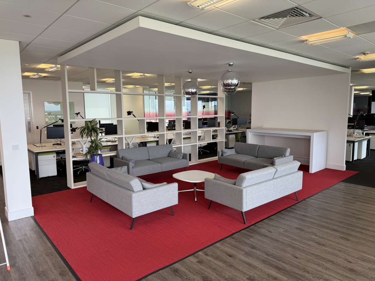 Office in Central Milton Keynes - photo 3