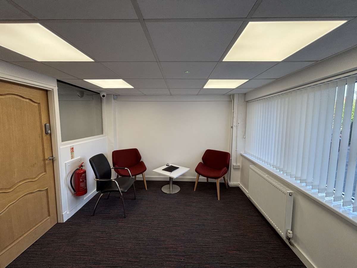 Office in Halifax - photo 3