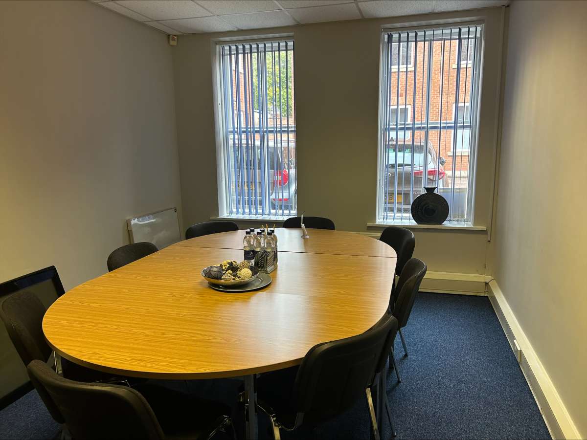 Office in Derby - photo 4