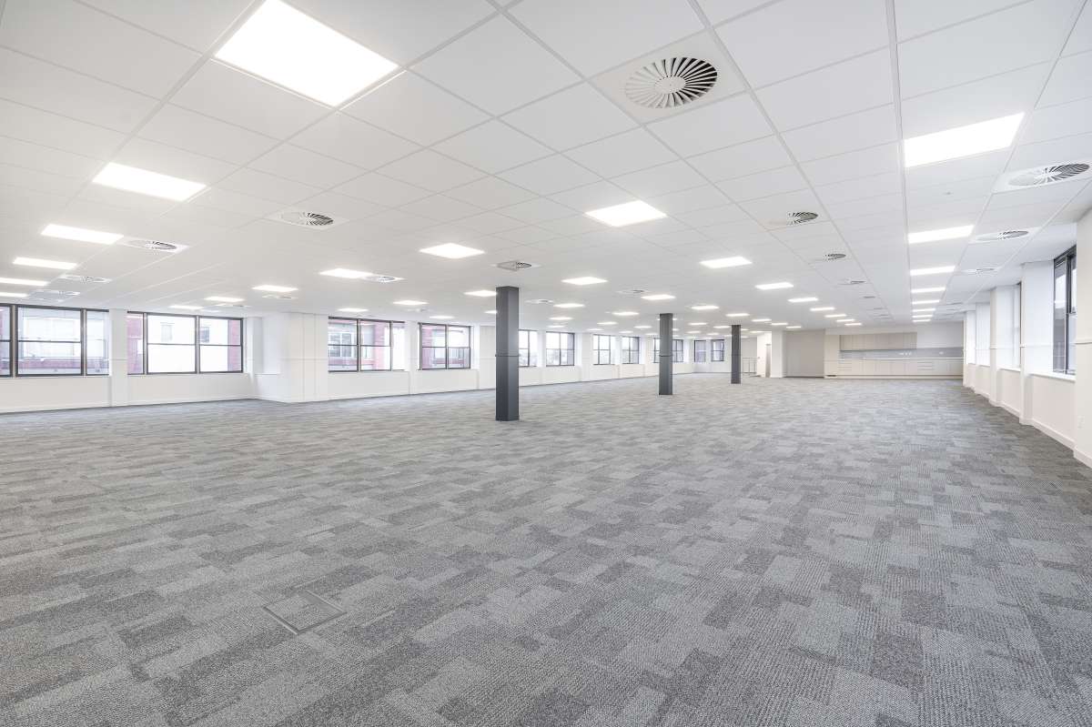 Office in Wallington - photo 3