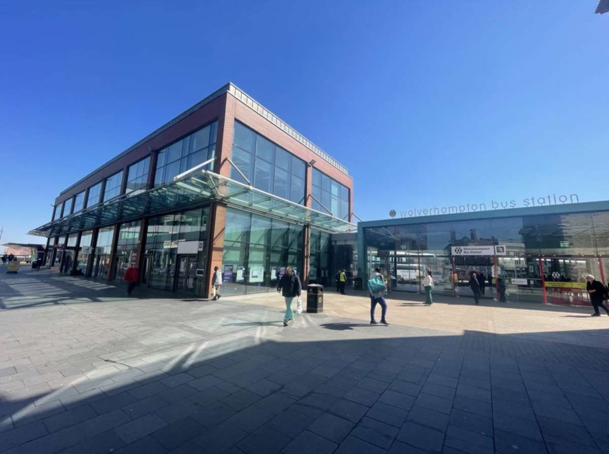 Office in Wolverhampton - photo 2