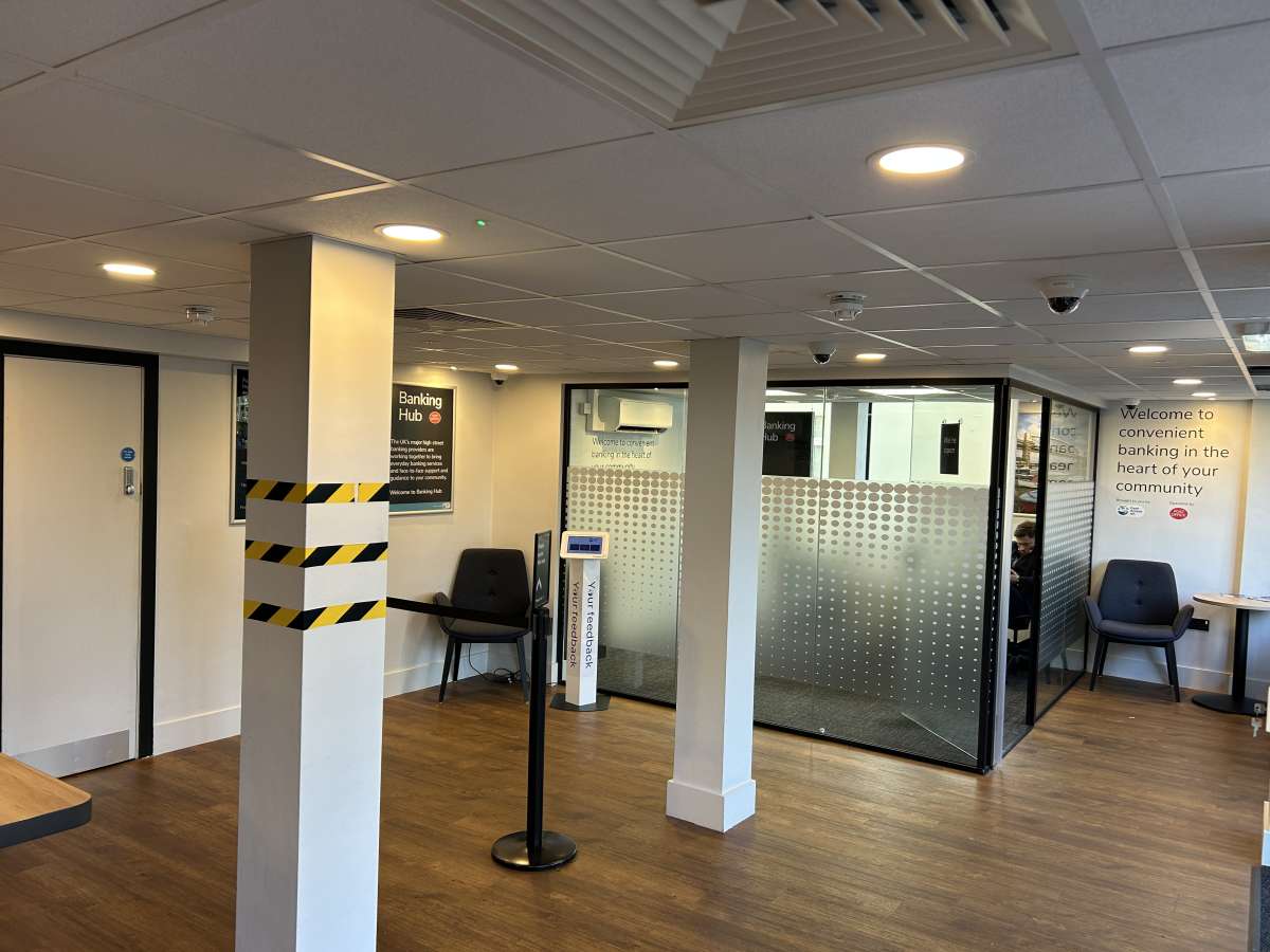 Office in Saltash - photo 3