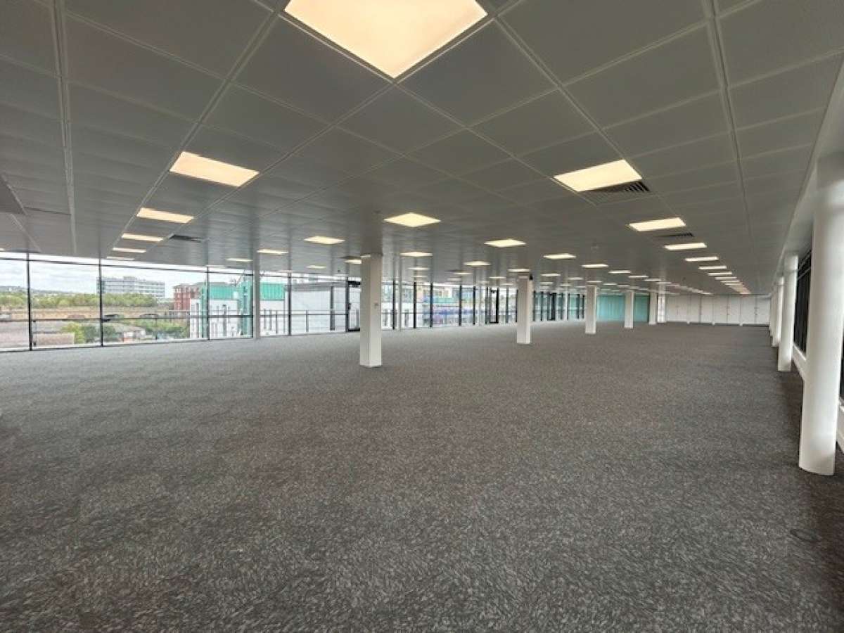 Office in Sheffield - photo 3