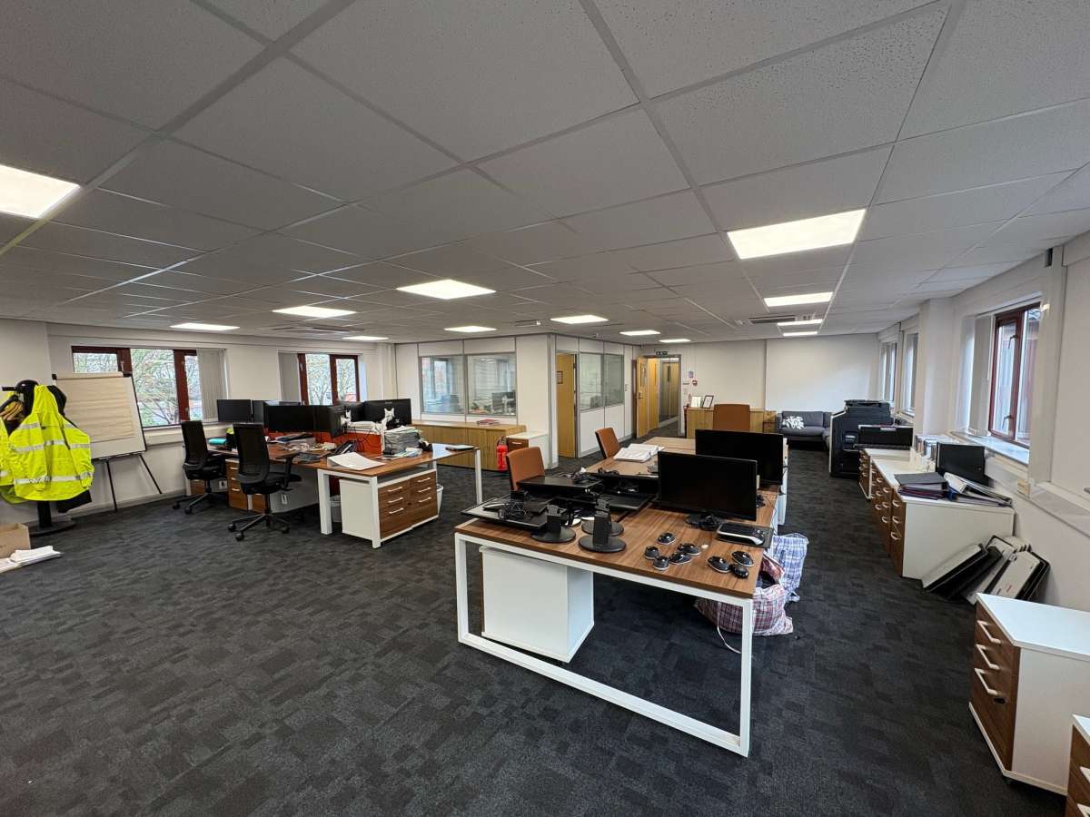 Office in Leicester - photo 2