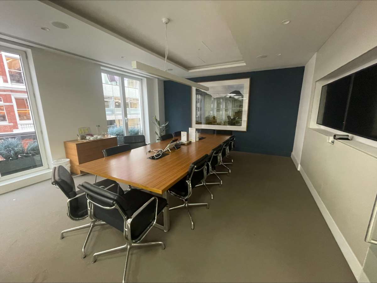 Office in London - photo 4