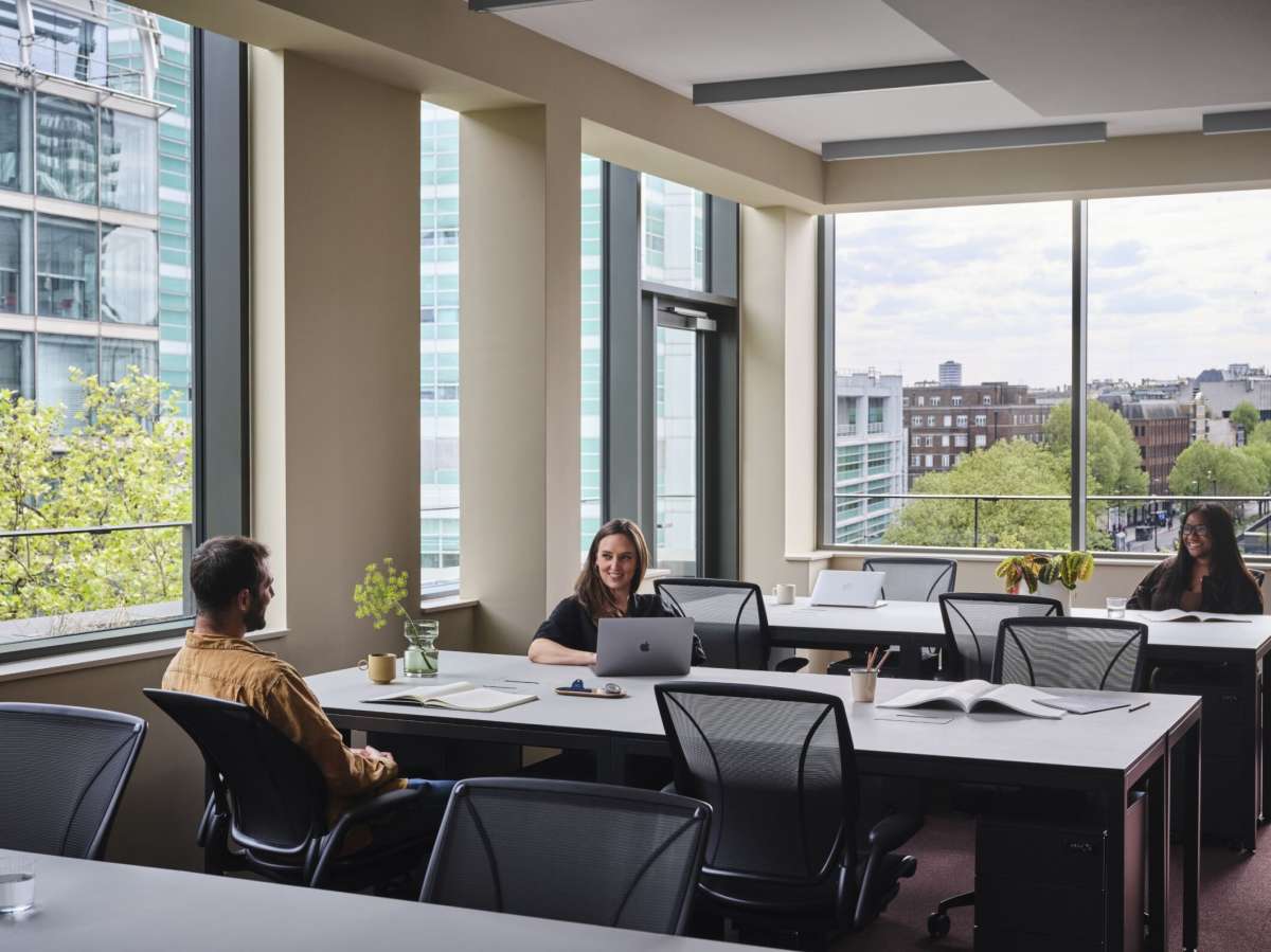 Office in London - photo 4