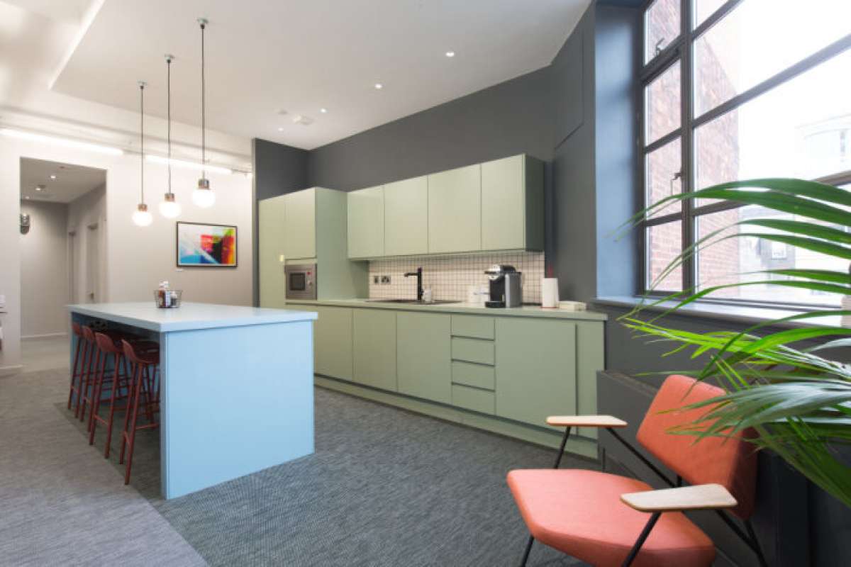 Office in London - photo 2