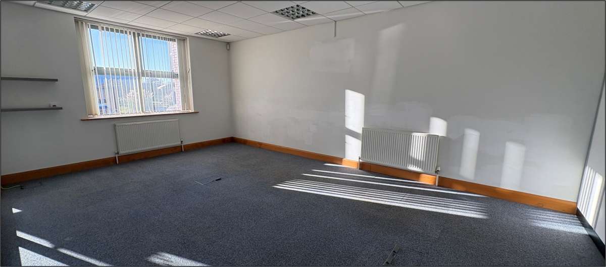 Office in Derby - photo 2