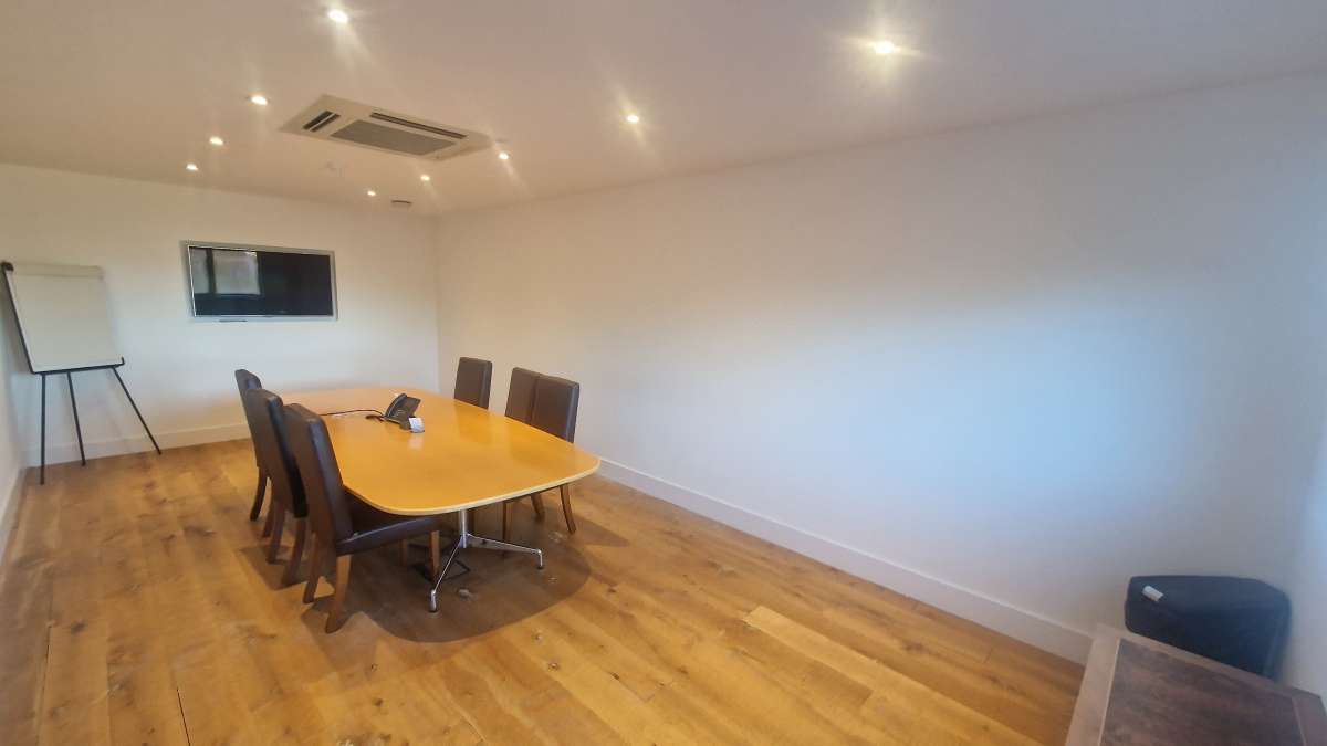 Office in Lutterworth - photo 3