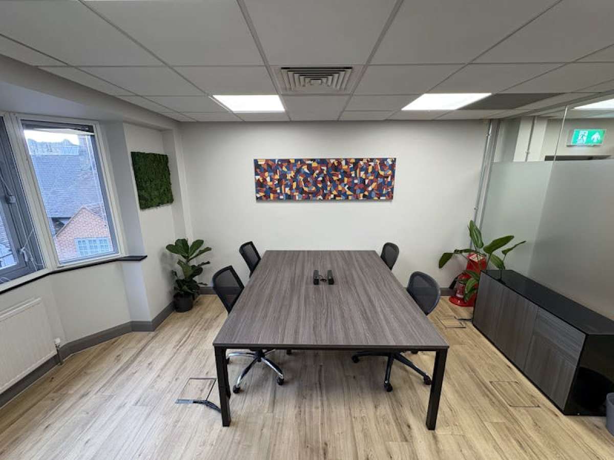 Office in Guildford - photo 2