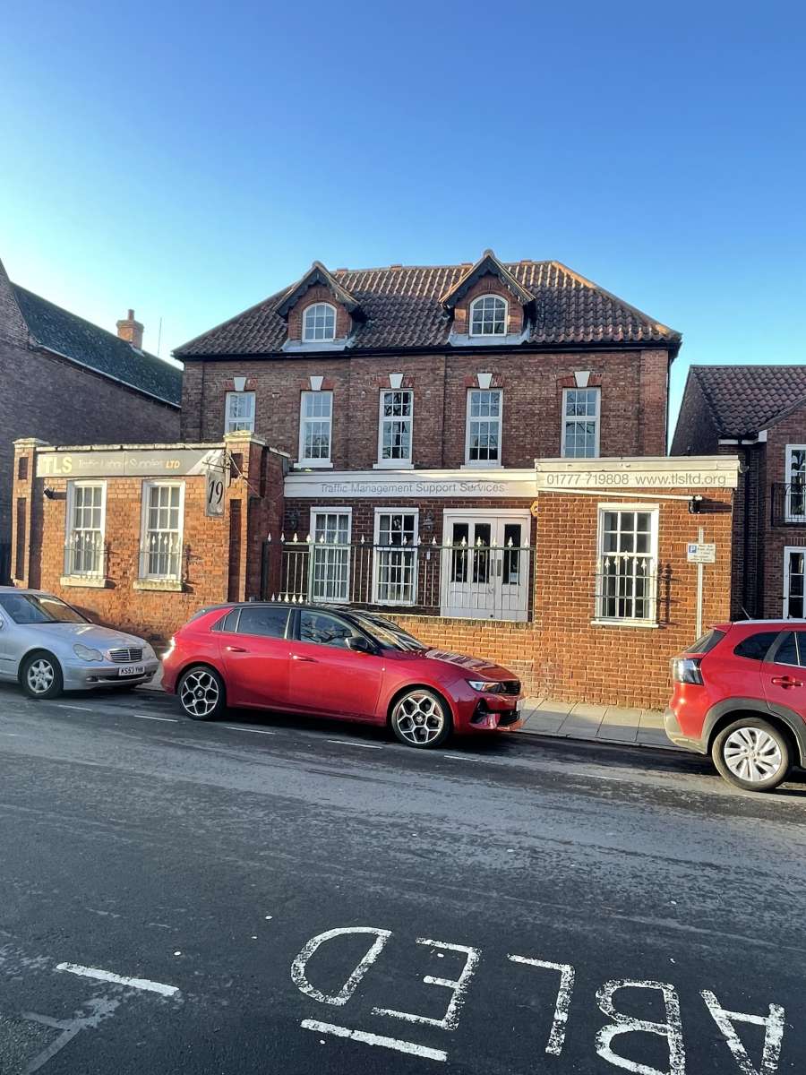 Office in Retford - photo 2