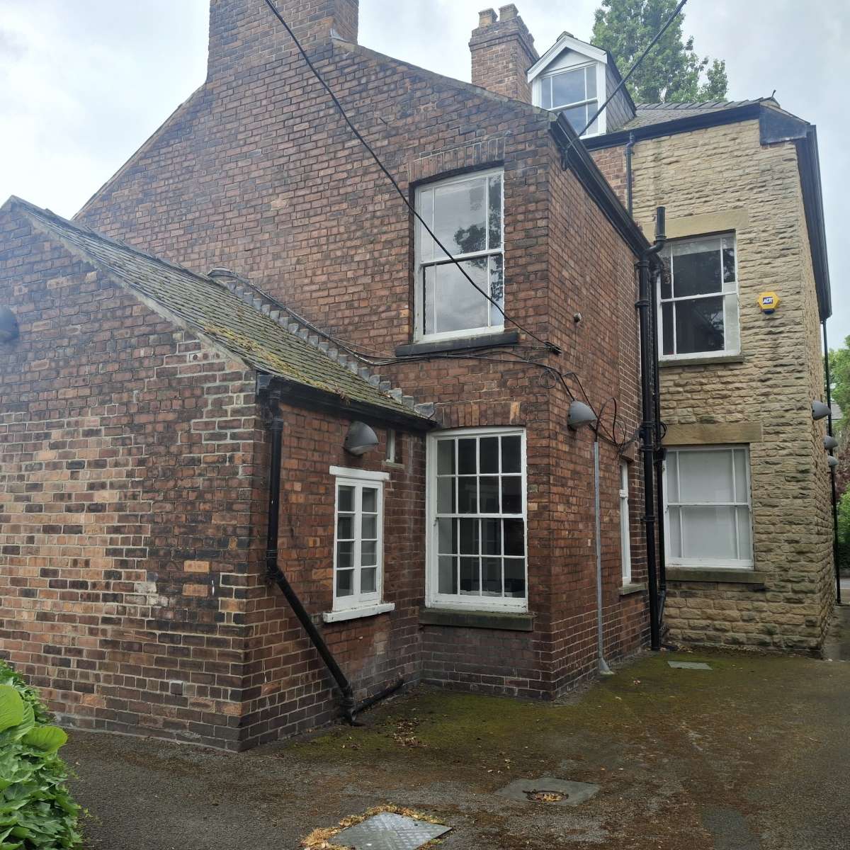 Office in Sheffield - photo 2